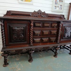 Armário Aparador de Madeira Maciça